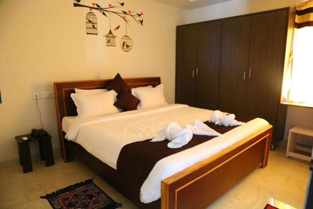 Homey Suites - Vizag Beach - 4