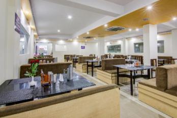 Collection O Hotel Spar Grand - 3