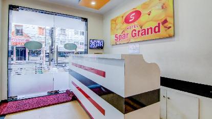 Collection O Hotel Spar Grand - 2