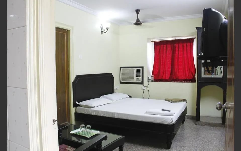 Hotel Vijayabhanu - 4