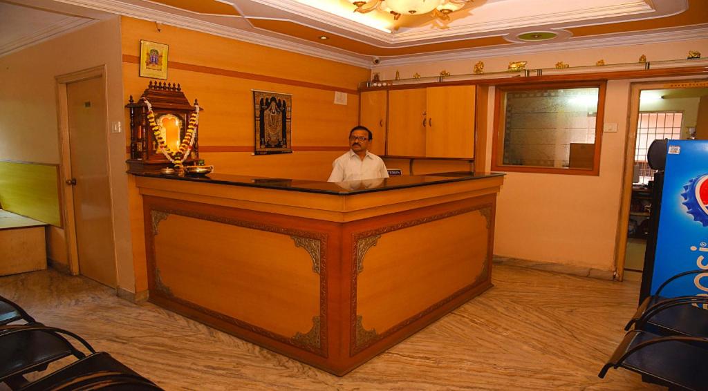 Hotel Vishnu Residency - 2