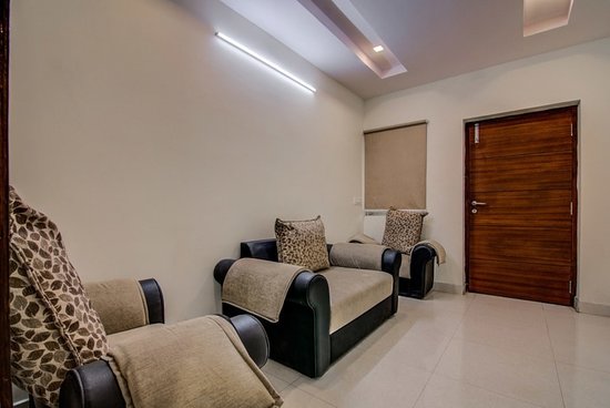 Super OYO SilverKey Hotel Stay Inn Maharani Peta - 3