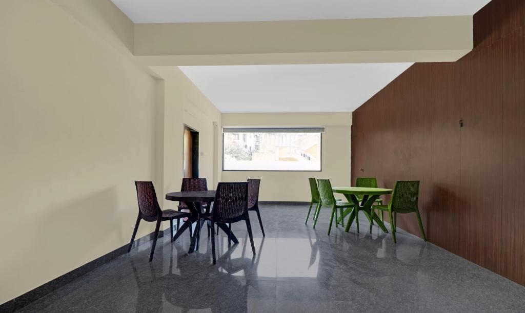 Treebo Trend Raga - 2