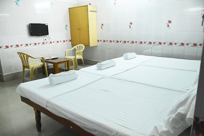 Hotel Govind Heights - 4