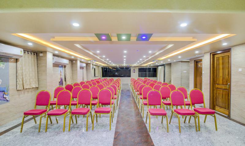 Treebo Trend SLS Grand Hotel - 4