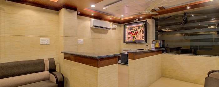 Treebo Trend SLS Grand Hotel - 2