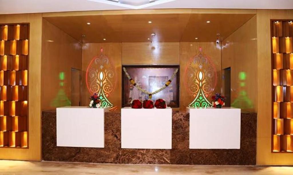 Hotel Lorven Tirupati - 2