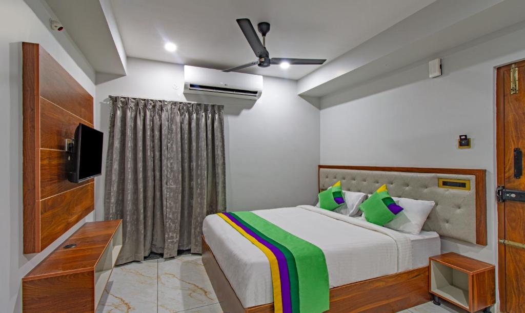Treebo Trend Abhi Suites, Guntur - 5