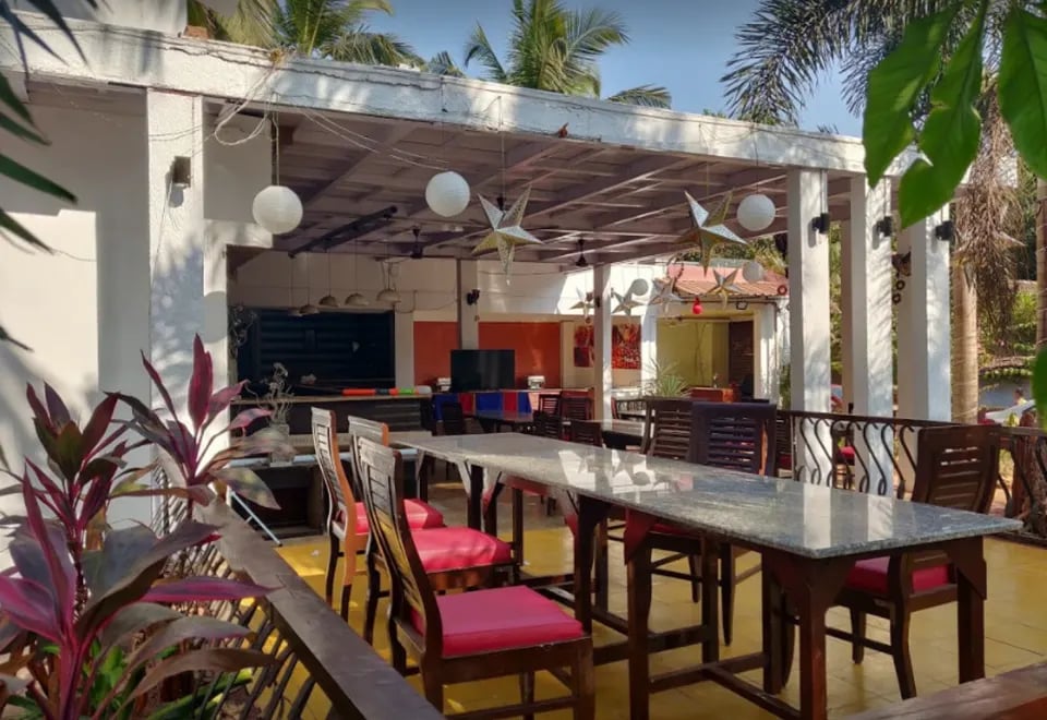 Paparazzi Resort - 2