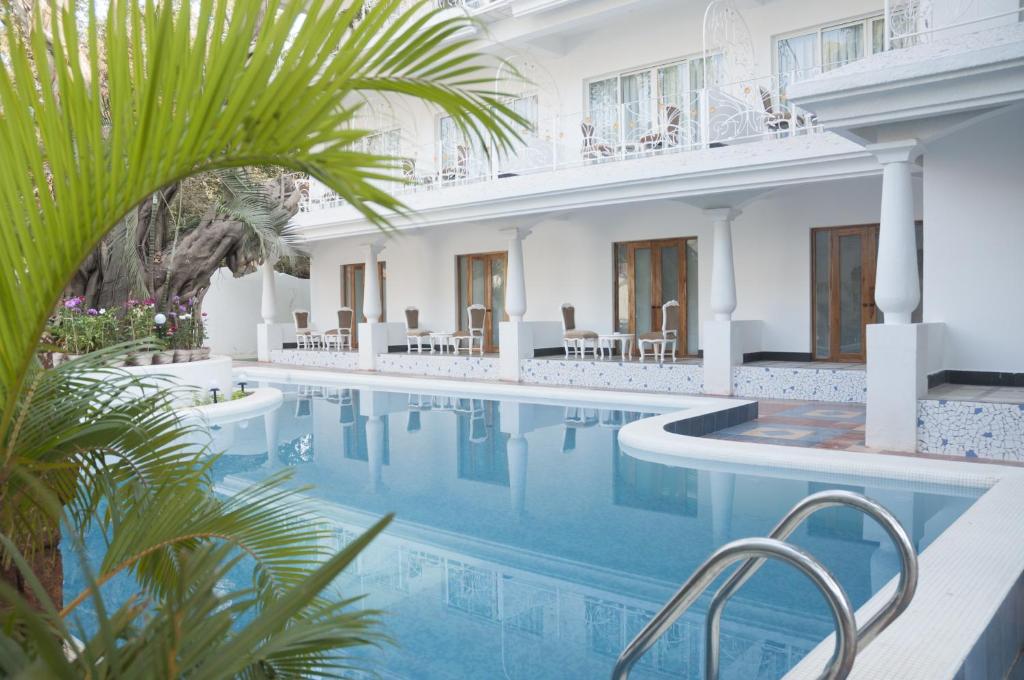 Pirache Art Hotel - 2