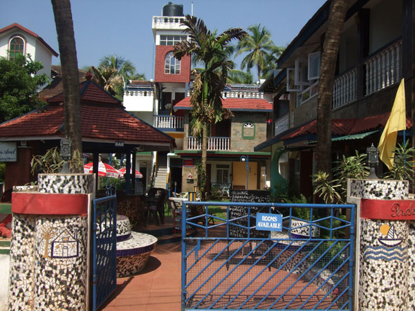 PerAvel Beach Holiday Home