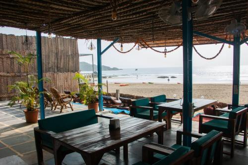 New Common Home beach Resort - 2