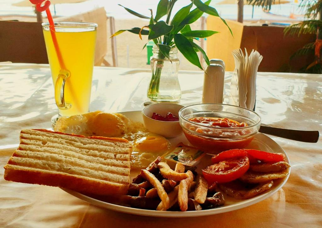 SummerSky Beach Resort and Caffe Mudra - 3