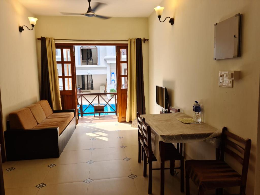 Coastal Suites Apart-hotel - 2