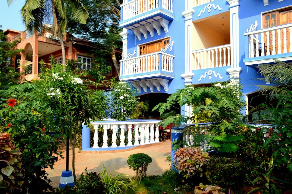 Mayflower Beach Resort - 4