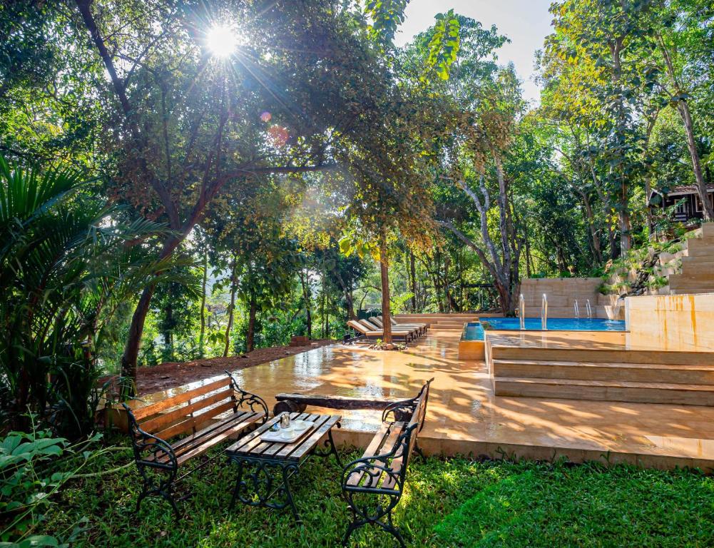 Nirvana Hill Resort - 2