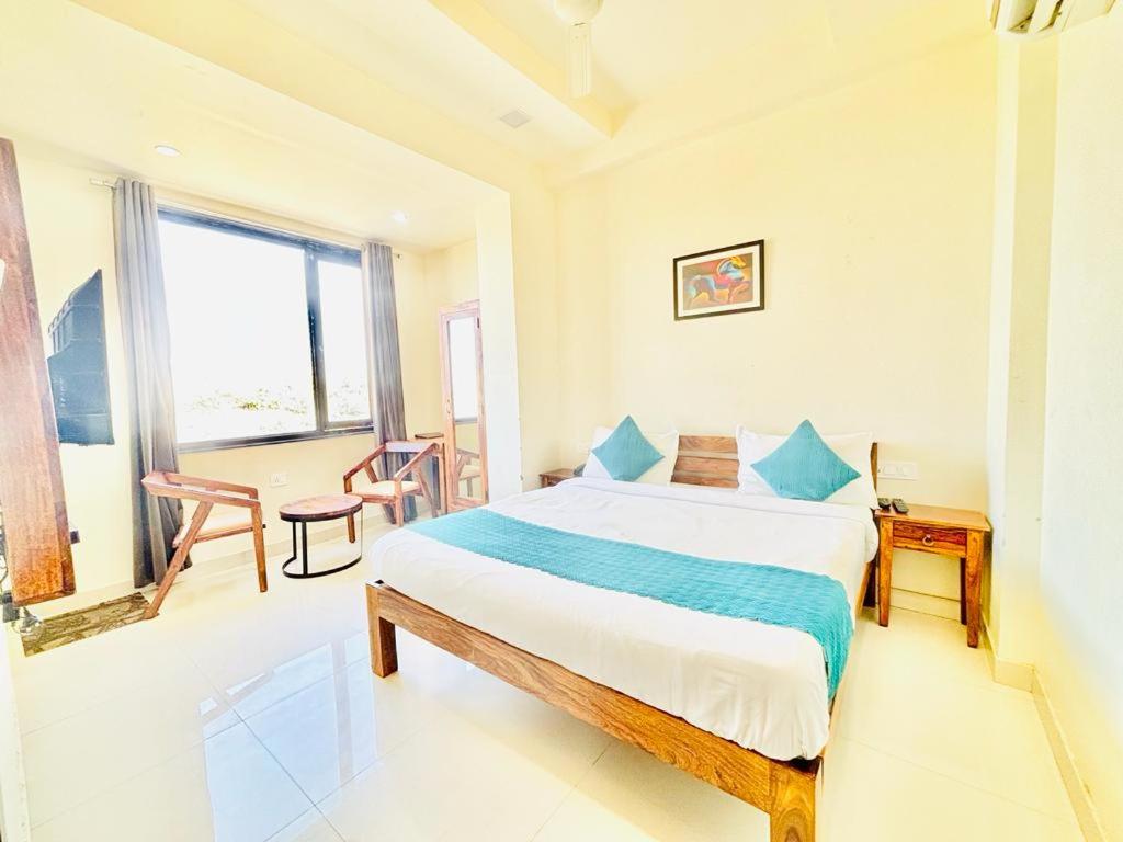 Hotel Panchsheel - 5