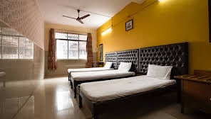 OYO 6991 Hotel Poonam - 3