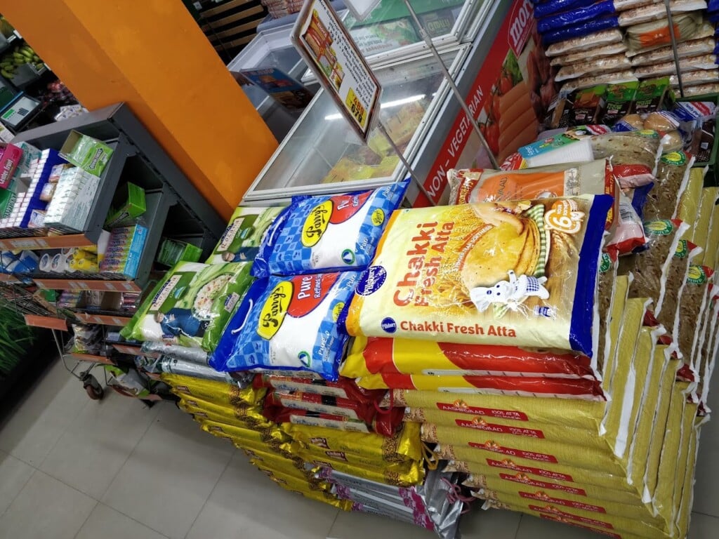 More Supermarket - Metha Nagar - 3