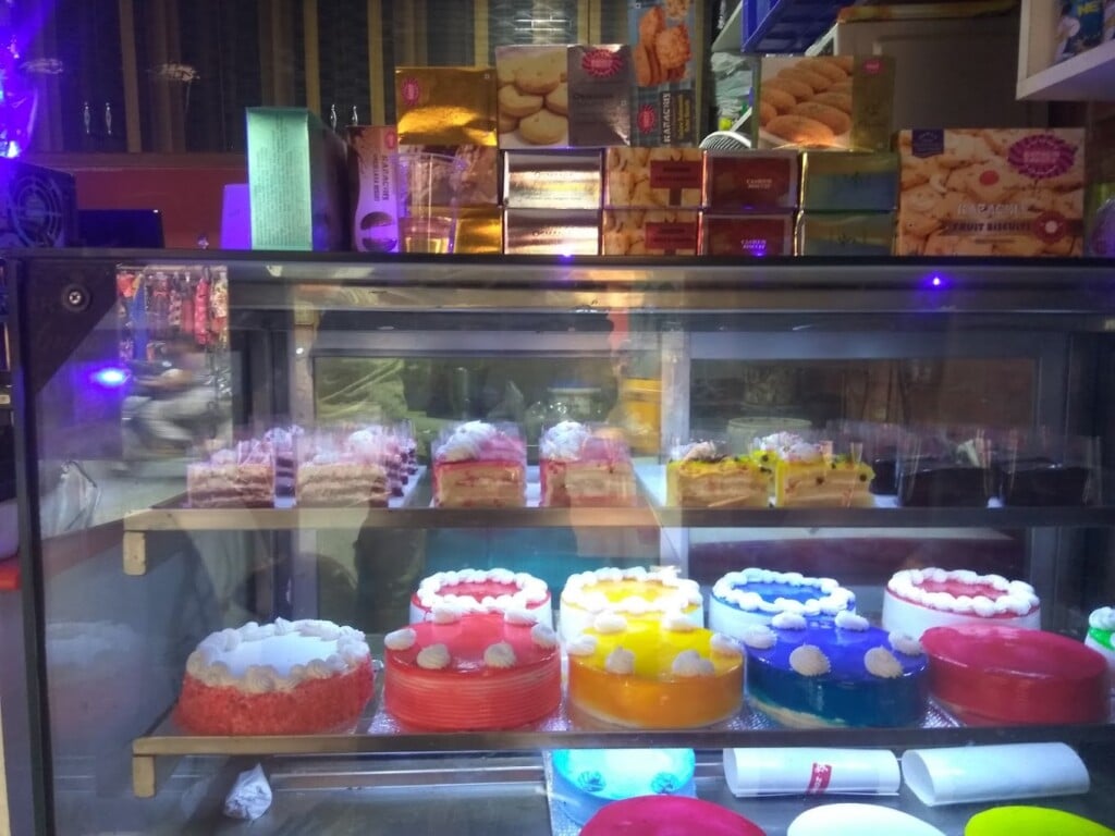 Truffle Delight (Teynampet) - The best cake shop in Chennai - 4