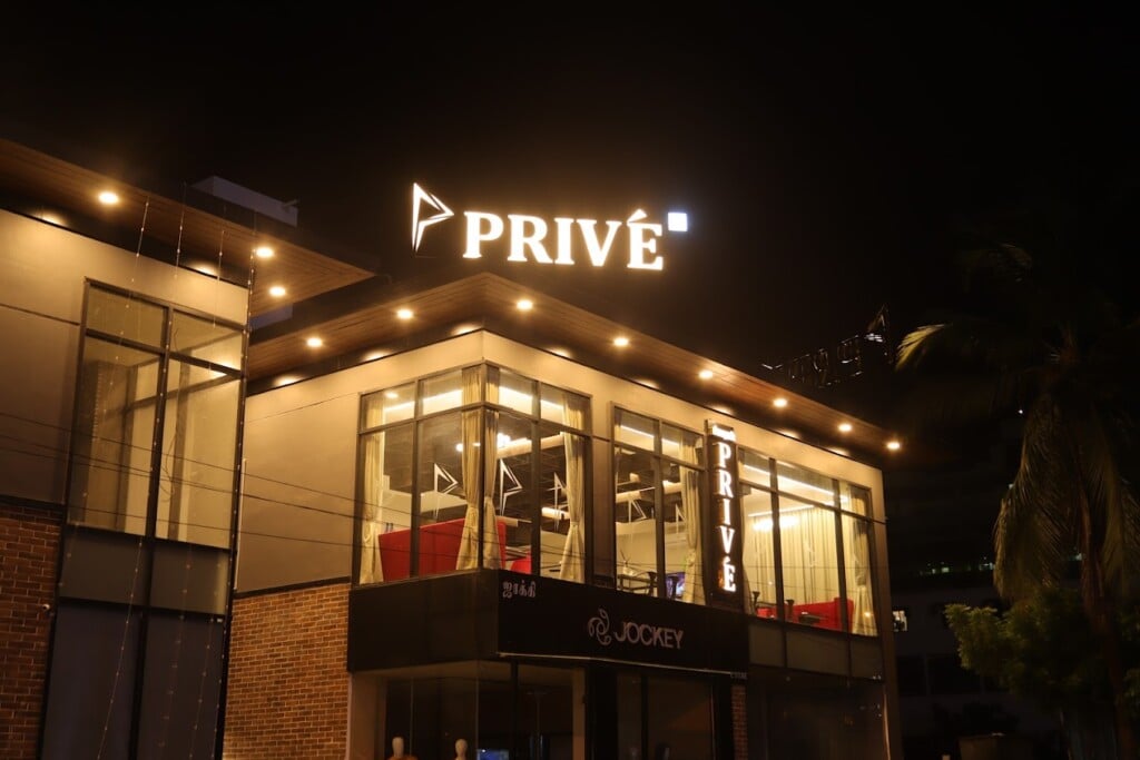 V2 Priv� Pure Veg Multi-cusine Restaurant Mylapore