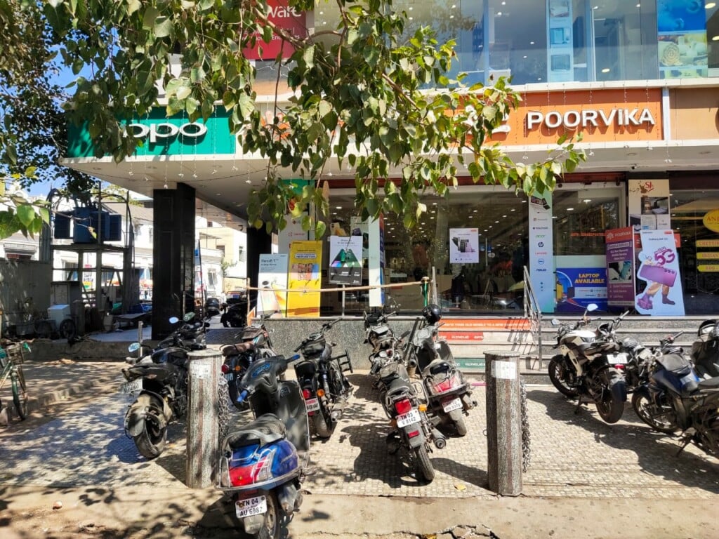 Poorvika Mobiles Parrys