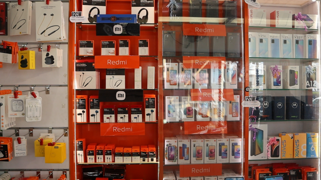 Mobile Square Anna Nagar - 3