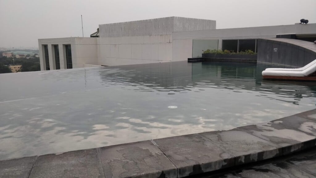 The Edge - Infinity Pool - 3