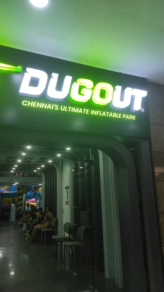 Dugout Inflatable Park