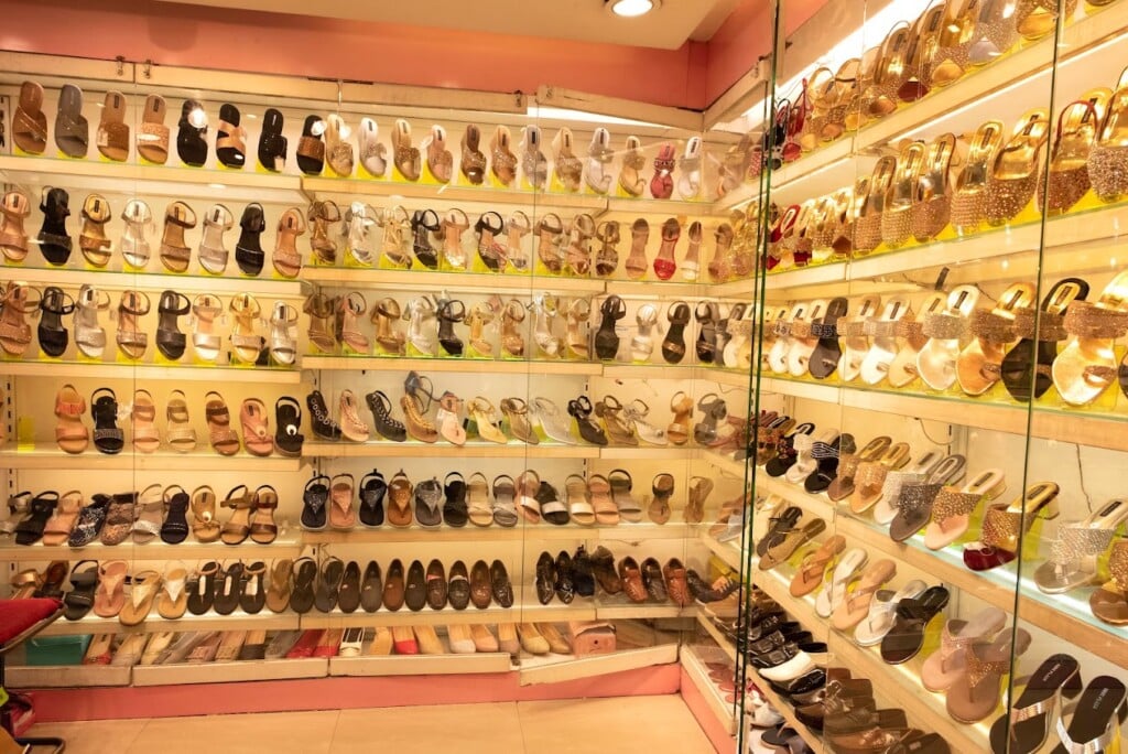Shoe Plaza grand - 3
