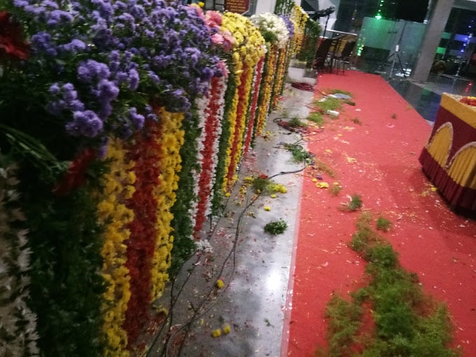 Krishnamoorthy Flower Shop - 4
