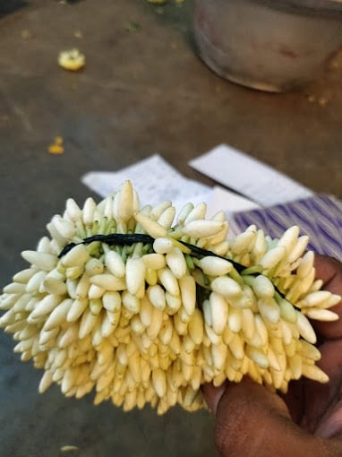 Kreativ Garlands & Flower Decorator Trichy - 3