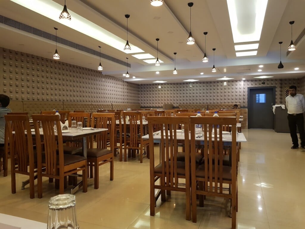 New Sea Lord Restaurant - 2