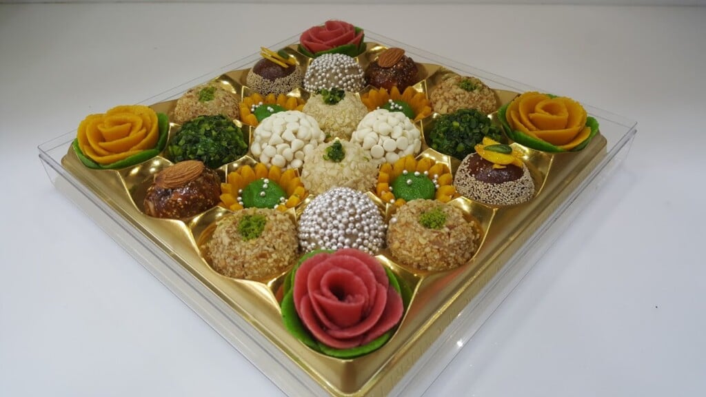 SRI KASTURI SWEETS - 3