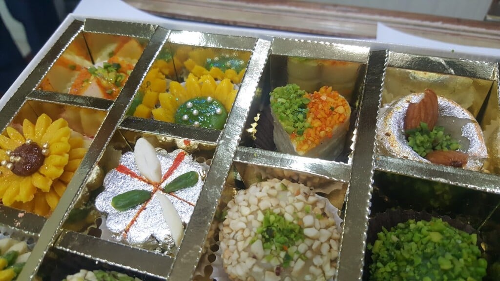 SRI KASTURI SWEETS - 4