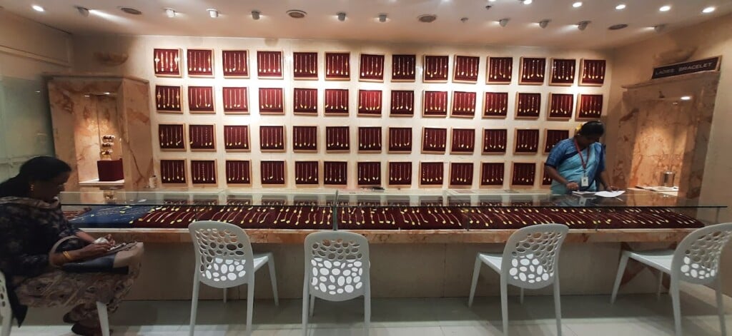 Saravana Stores Elite DIAMONDS - 3