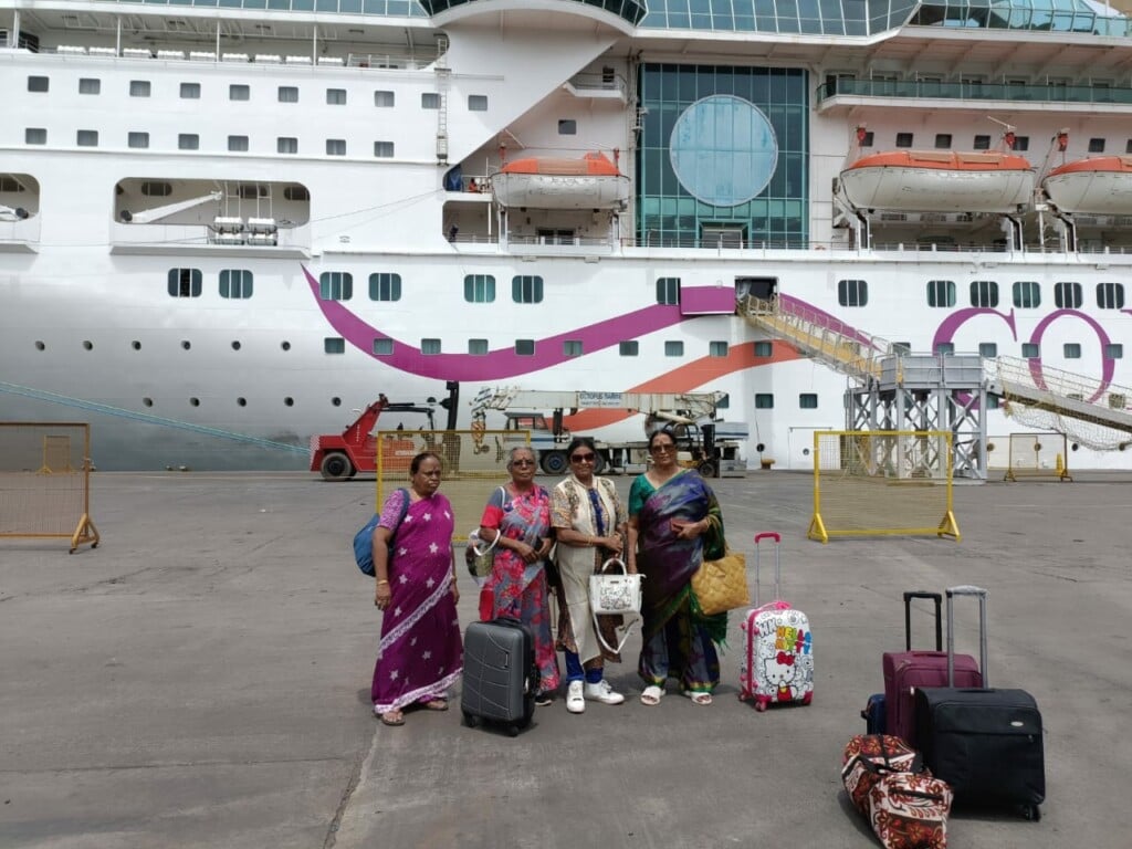 Travel Iconz - travel company - 2