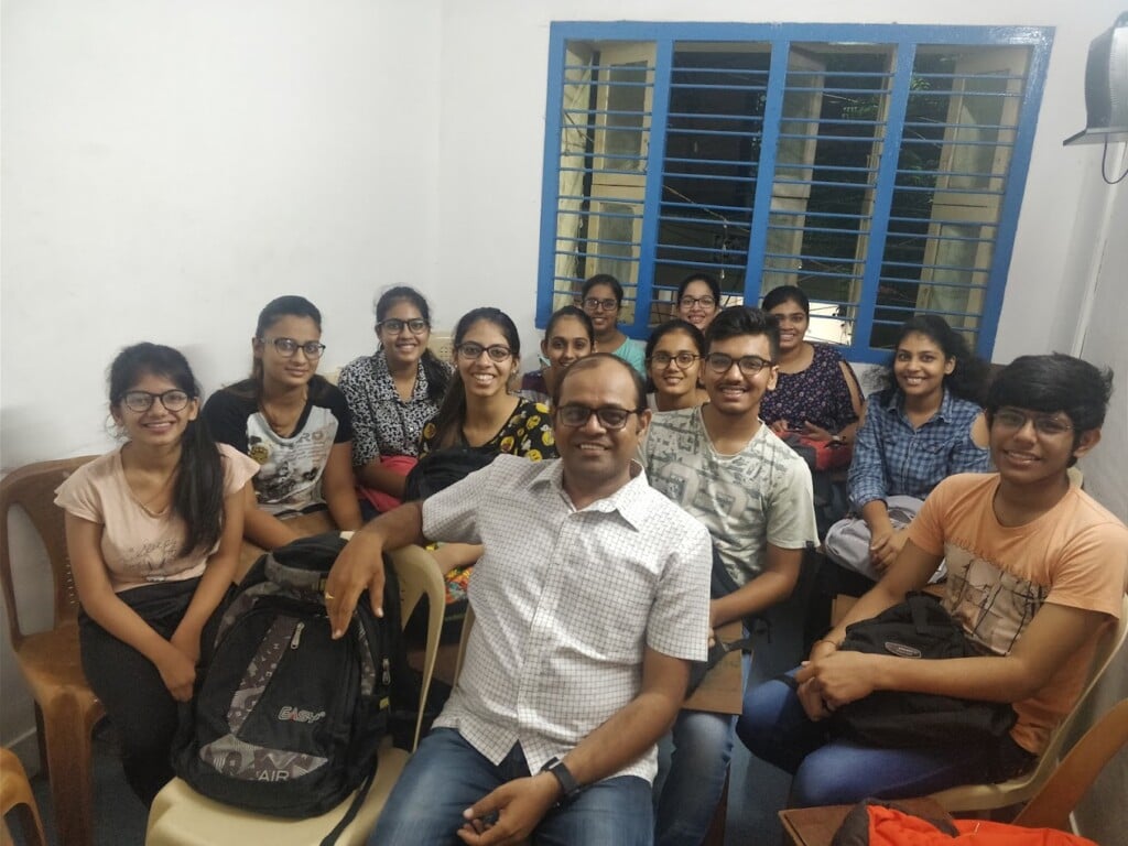 Kailashpati Coaching Centre (CBSE 11th and 12th Accounts, CA, CMA, B.Com, B.B.A - All Accounts)