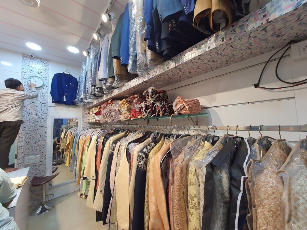 The Rainbow Mens Gallery - 2