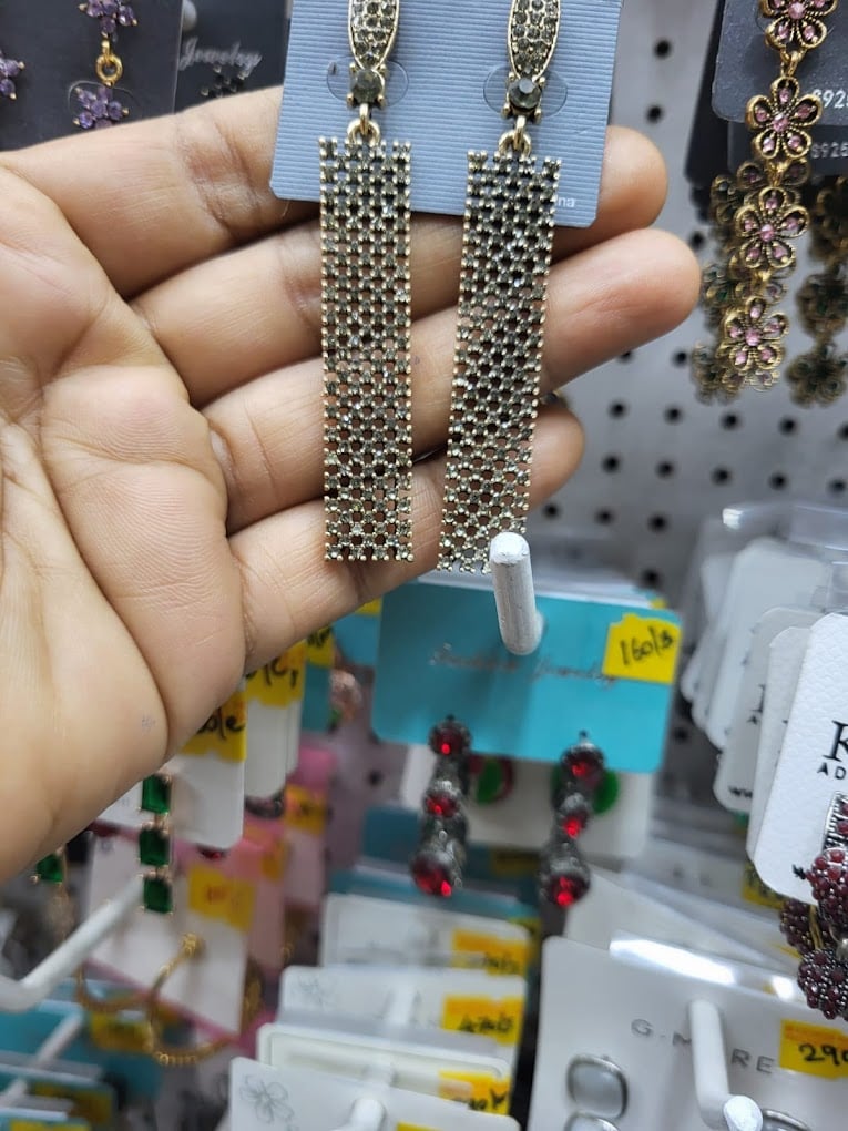 Gift Shop Sri Rajamathangi & Co - 3