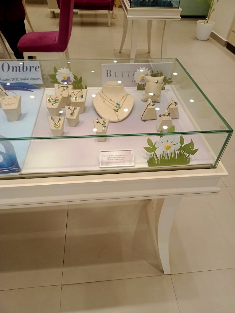 CaratLane Crosscut Road - 2