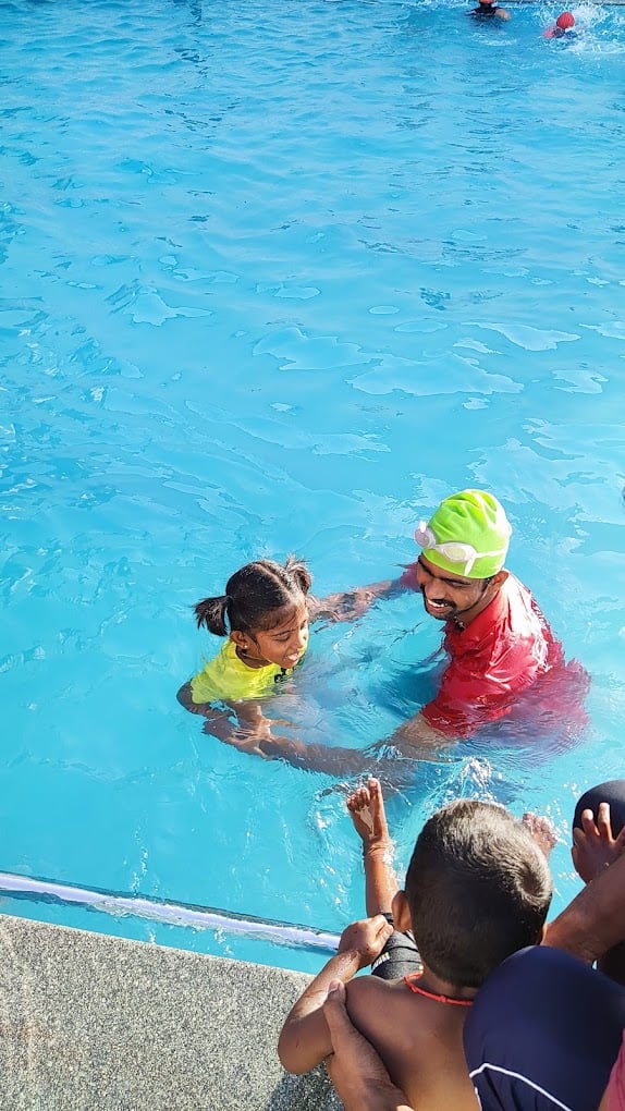 S Cube Health Club - Swimming pool - 2