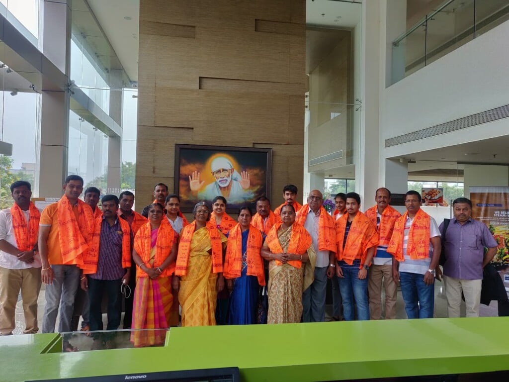 e Routes Tours and Travels - 3