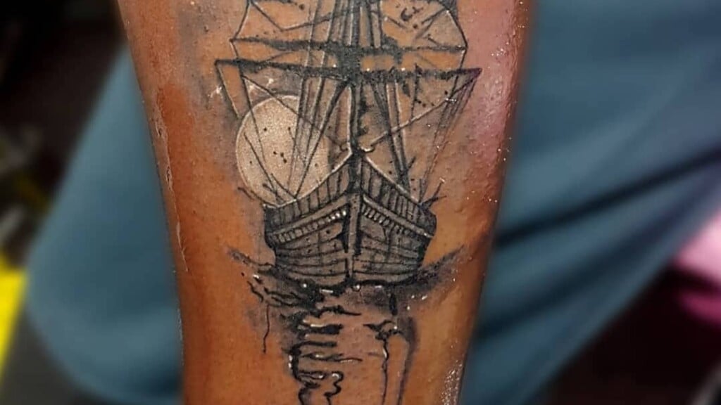 WhyWhy Tattoo Studio - 4