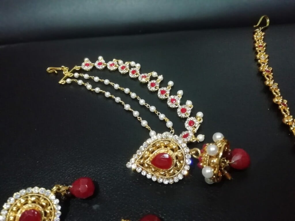 BEAUTY FRIENDLY SALON AND ACADEMY - 4