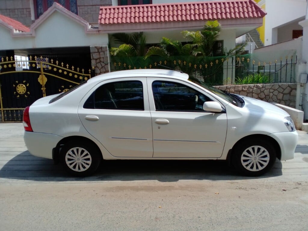 SRI MURUGAN TRAVELS - 3