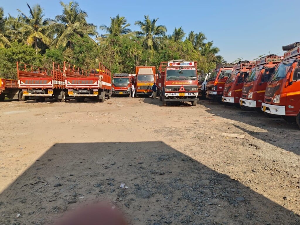 Perfect Packers and Movers