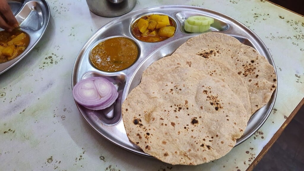 Shree Balajee Mess - Pure Vegetarian Restaurant for Jain Food and Monthly Tiffin Service in Pondicherry - 5