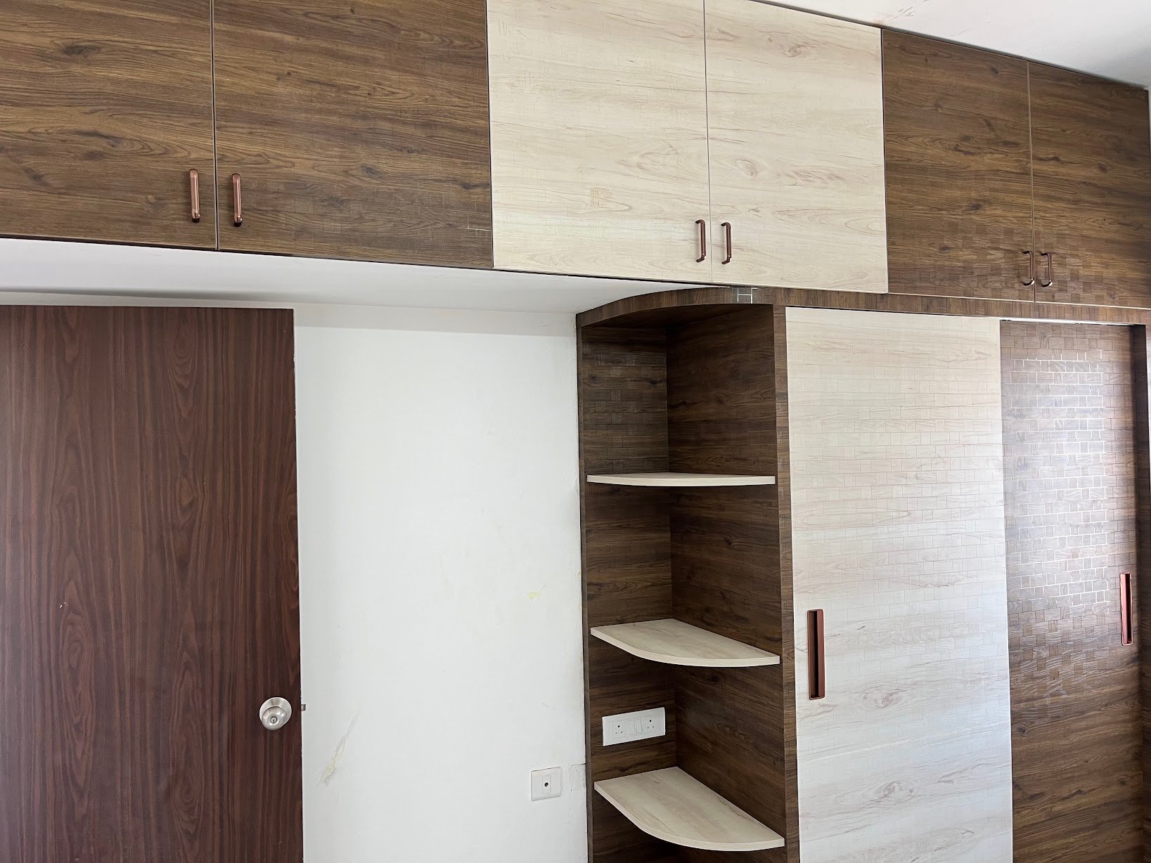 Atherai Veg Restaurant A/C - 4