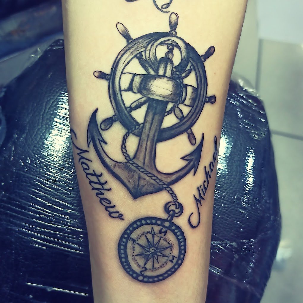 Omtattooshop & body piercing (1970) - 3